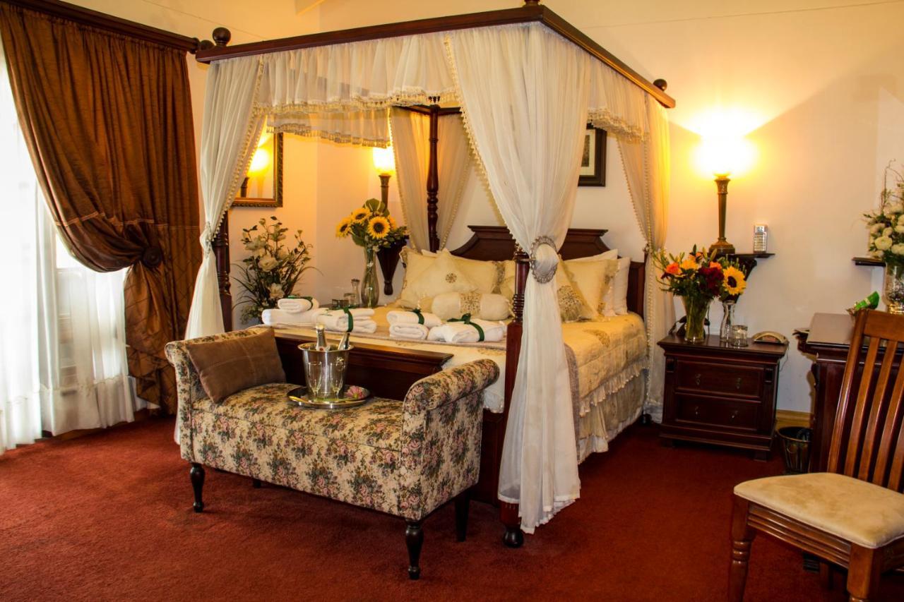 Hotel Aristo Manor Richards Bay Exterior foto